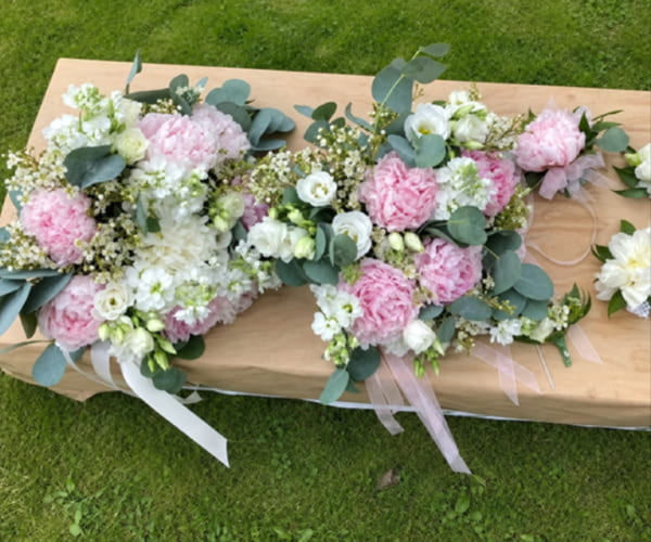 Handcrafted bridal bouquet in Carluke